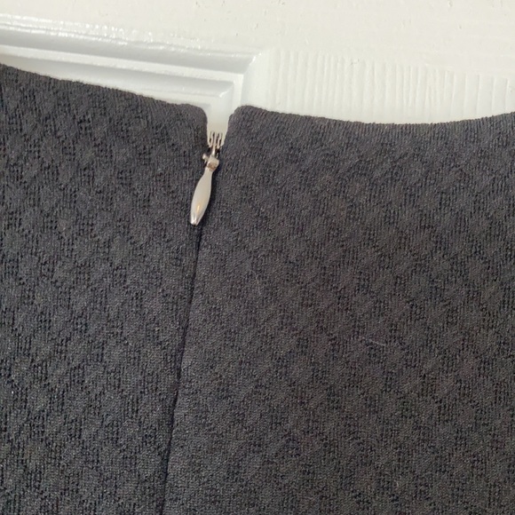 Cato solid black midi v neck A line short sleeve zip up 1950s little black dress - Picture 8 of 17